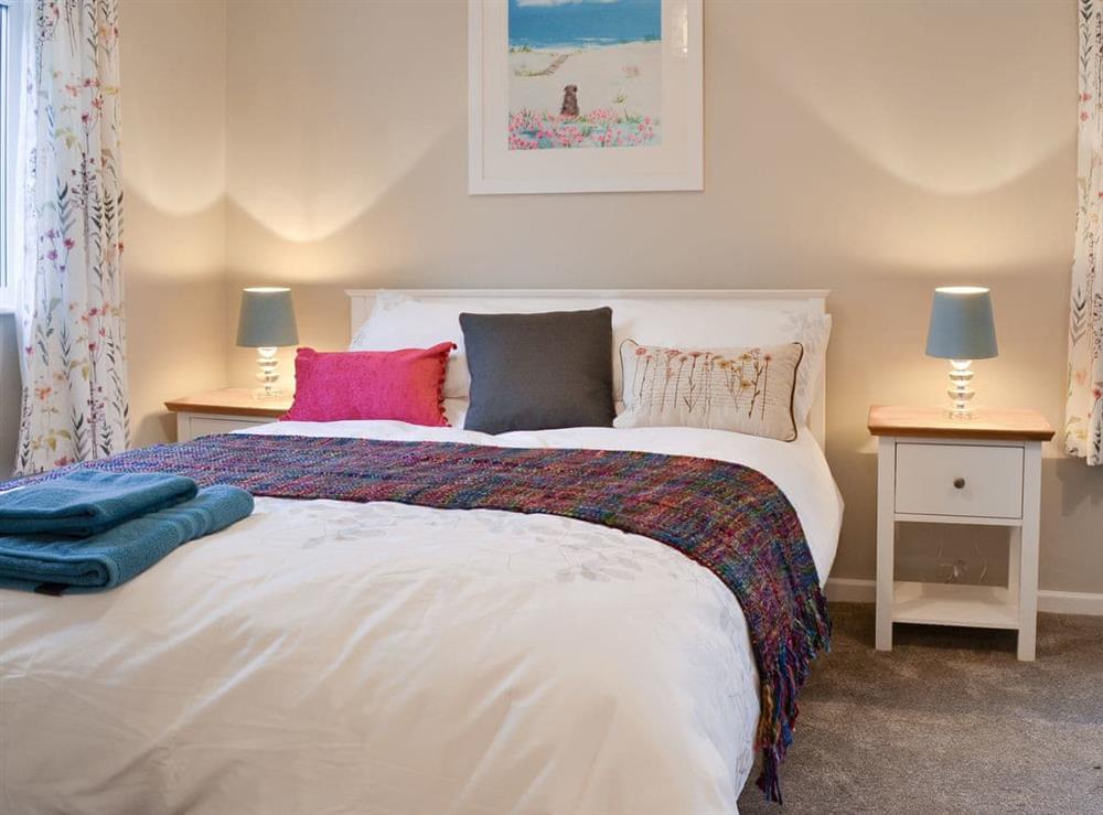 Relaxing ground floor double bedroom at Treen in Lansallos, near Looe, Cornwall