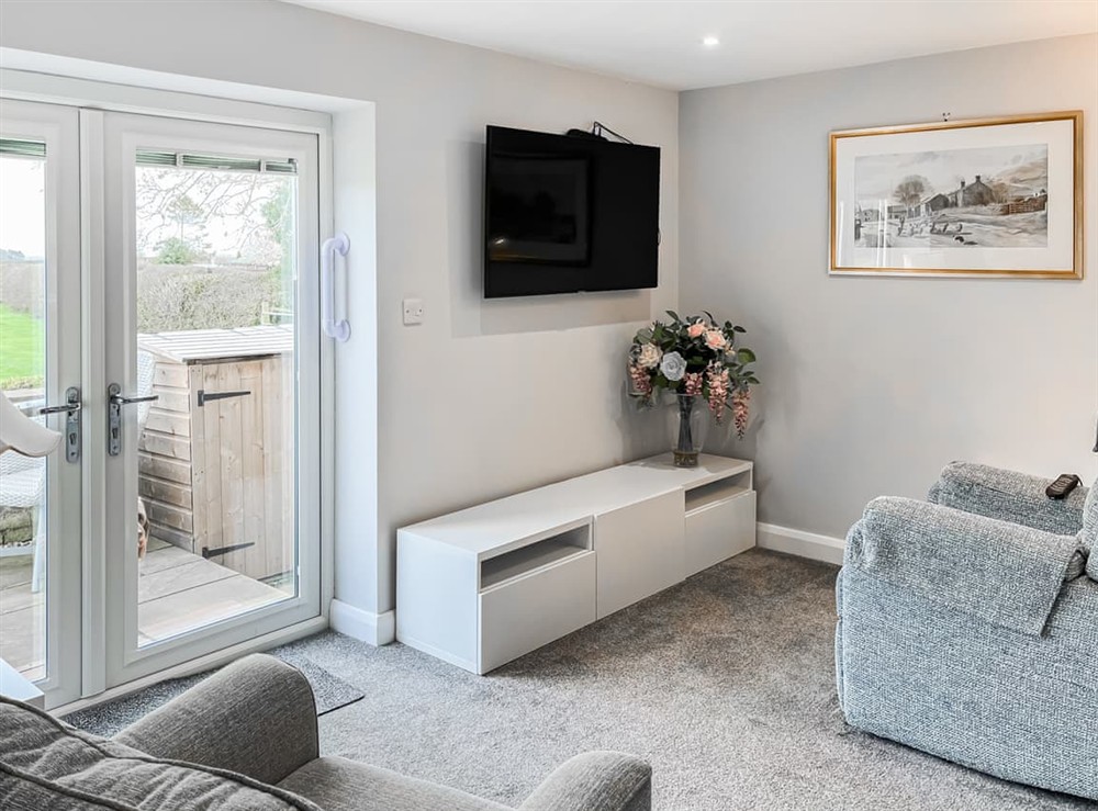 Open plan living space at Treetops Bungalow in Beeford, North Humberside