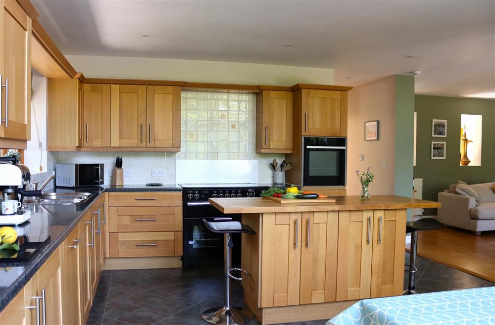 The light-filled breakfast area with tall ceilings