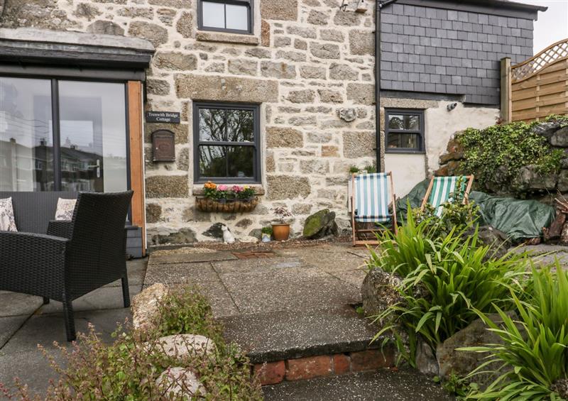 Outside at Trenwith Bridge Cottage, St Ives