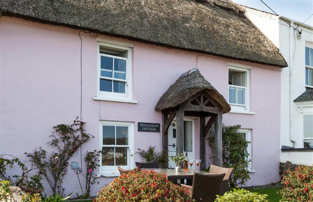 Trevarrow Cottage, Cornwall: A traditional coastal thatched cottage at Trevarrow Cottage, Coverack