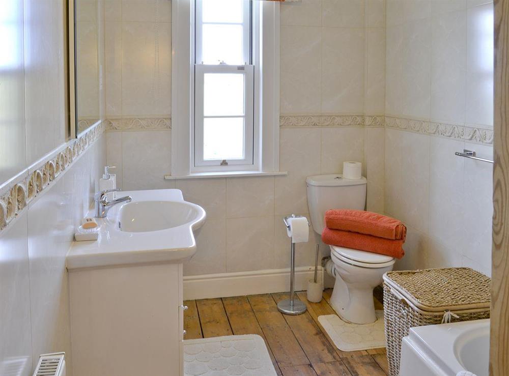 Family bathroom at Trew House in Stratton, Bude., Cornwall