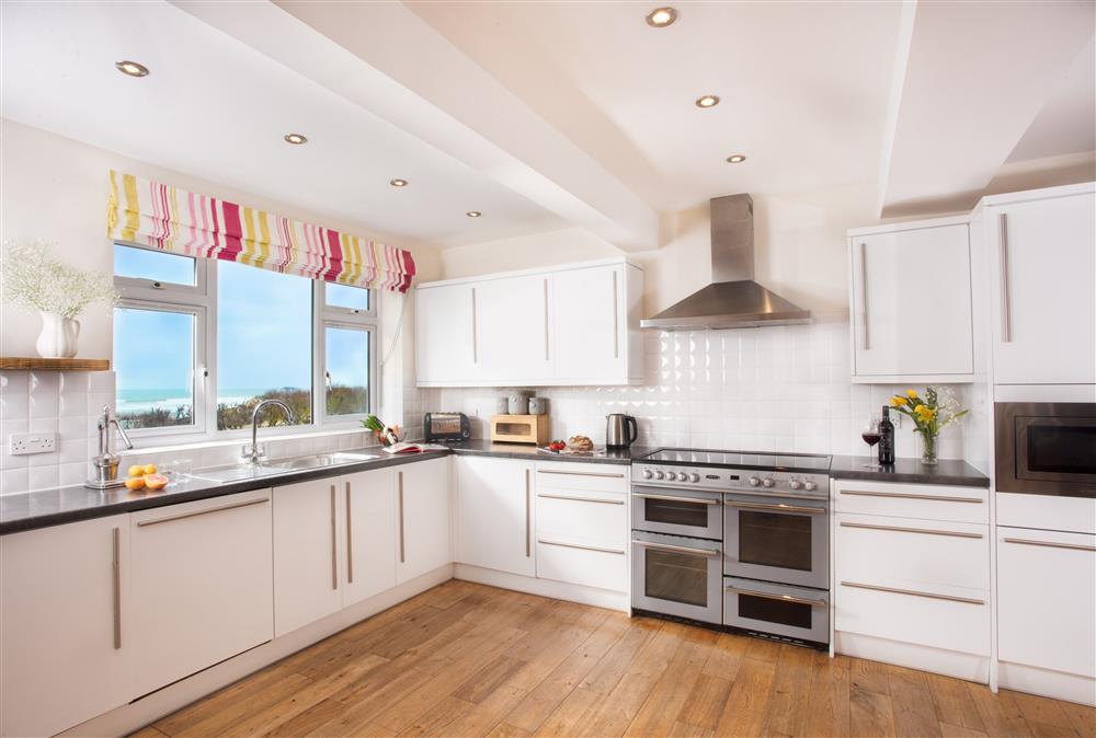 Bright and airy kitchen with plenty of appliances for your needs! at Trewalder, Treyarnon Bay, St Merryn