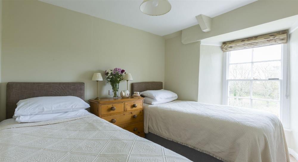 The twin bedroom at Triggabrowne Farm House in Lanteglos-by-fowey, Cornwall