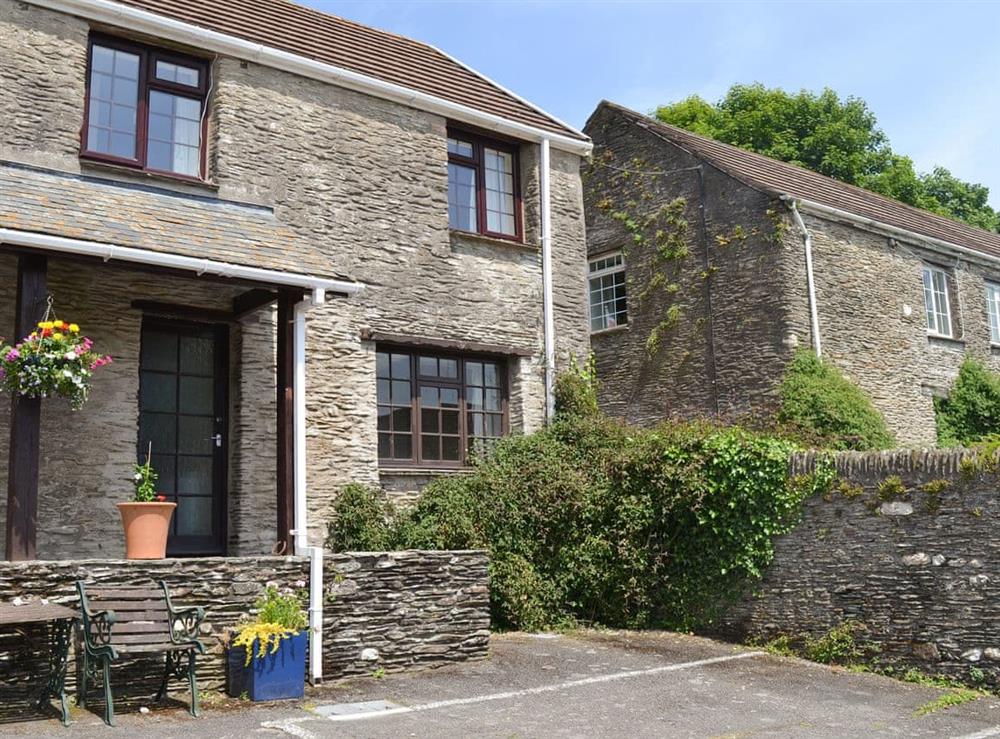 Attractive holiday home at Gate Cottage, 