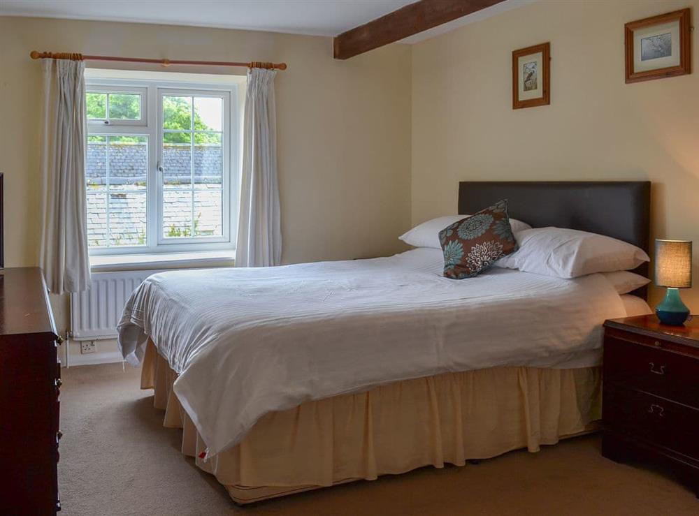 Charming double bedroom at Granary, 