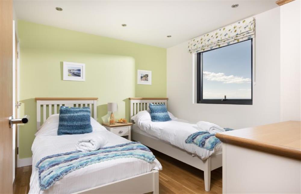 Bedroom two with twin beds at Triskel, St Agnes