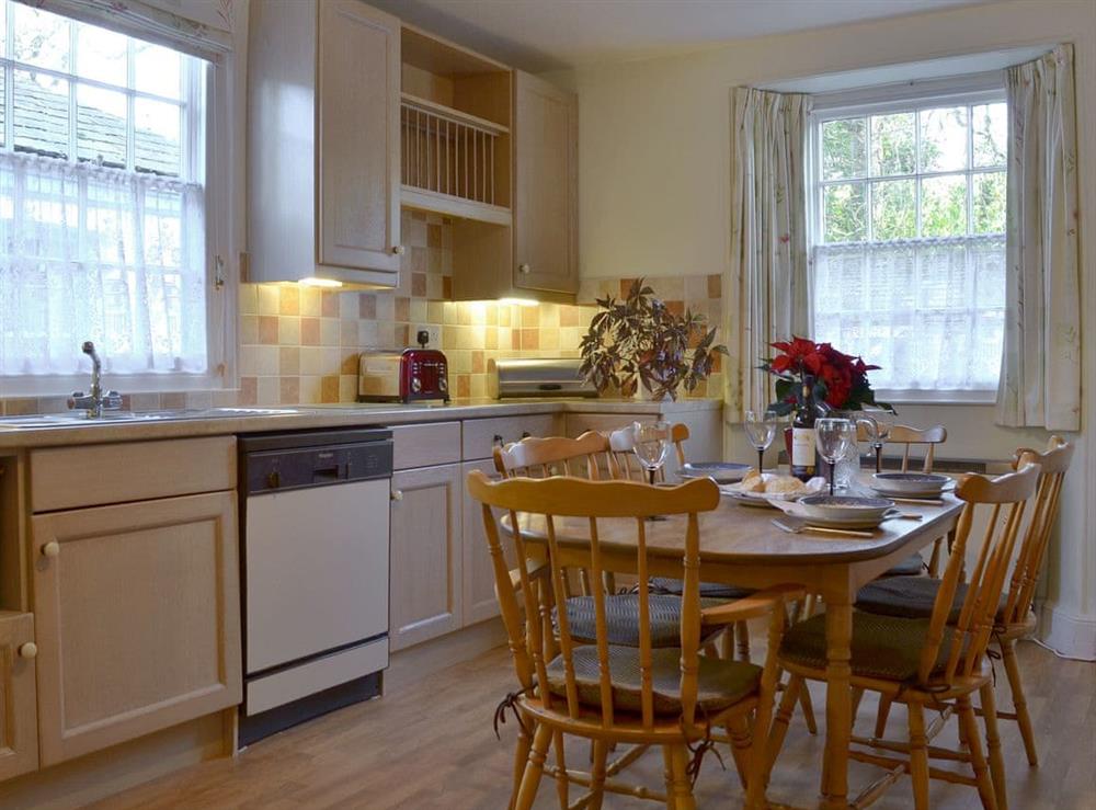 Delightful kitchen/ dining room at Tristans in Lostwithiel, Cornwall