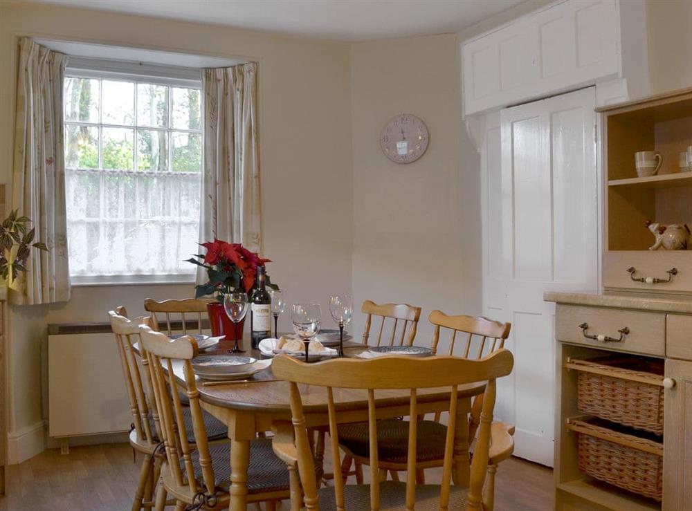 Well equipped kitchen/ dining room at Tristans in Lostwithiel, Cornwall