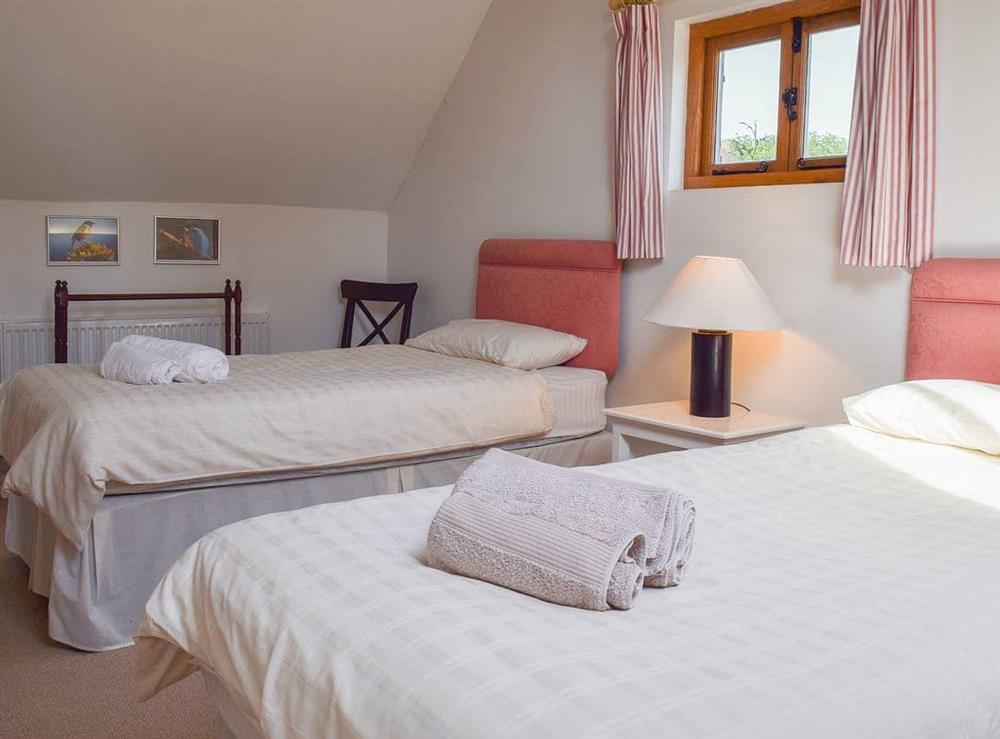 Lovely twin bedded room at Troilus in Lower Fulbrook, Warwick, Warks., Warwickshire