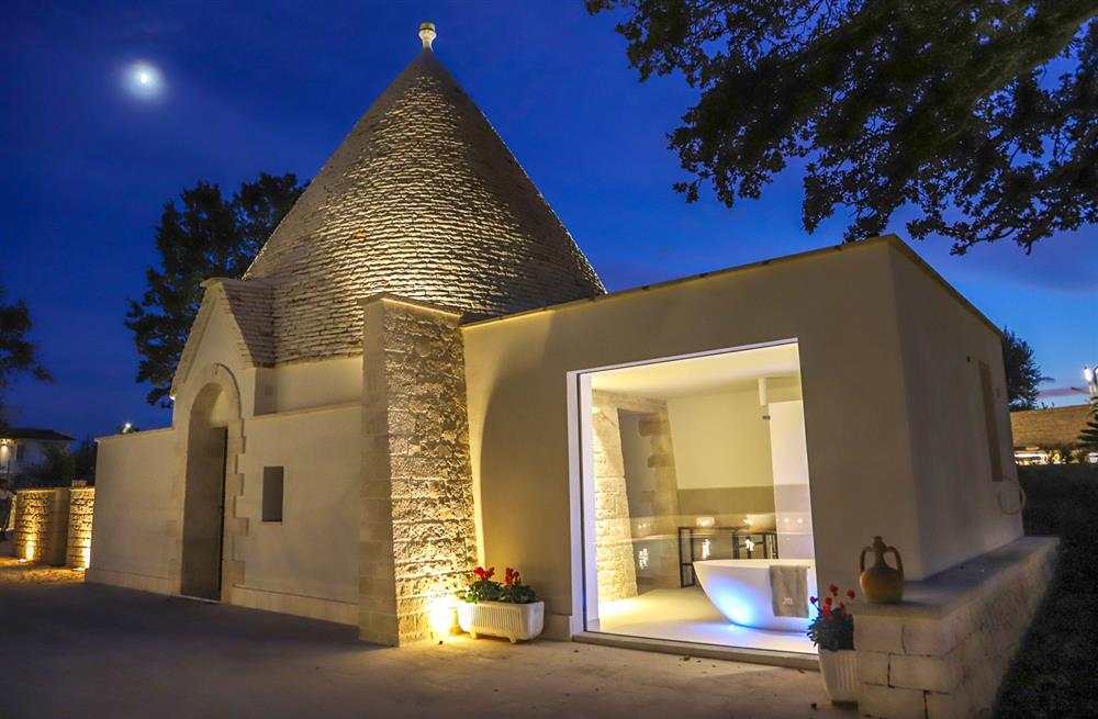 Trullo Alberobello (photo 14) at Trullo Alberobello in Castellana Grotte, Italy