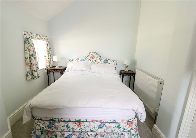 One of the 4 bedrooms at Trwst Y Don, Rhosneigr
