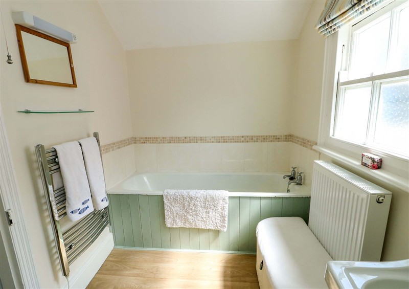 The bathroom (photo 2) at Trwst Y Don, Rhosneigr