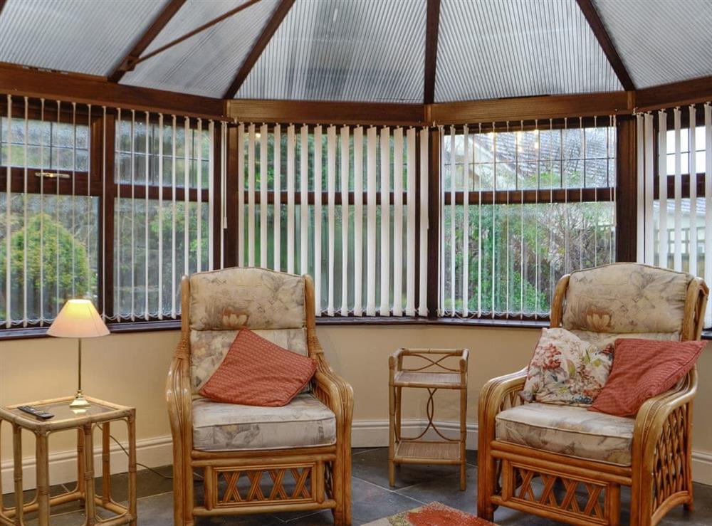 Fully furnished conservatory