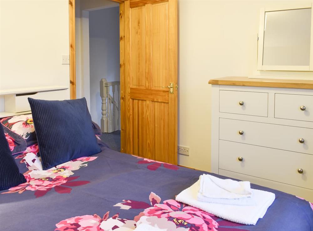 Double bedroom (photo 7) at Tryfan in Blaenau Ffestiniog, Gwynedd