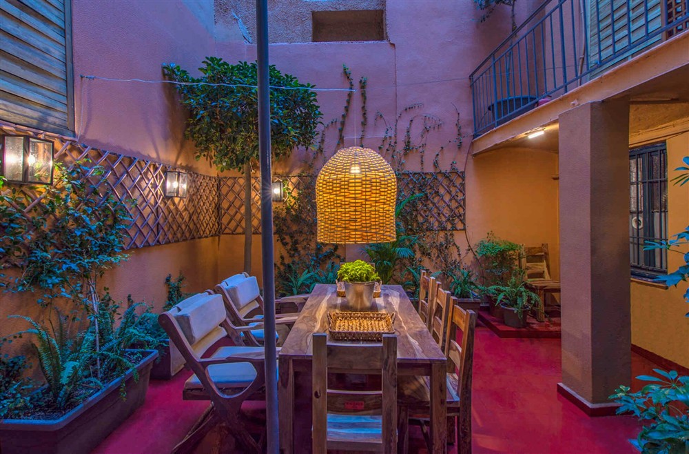 Tsatsou Townhouse