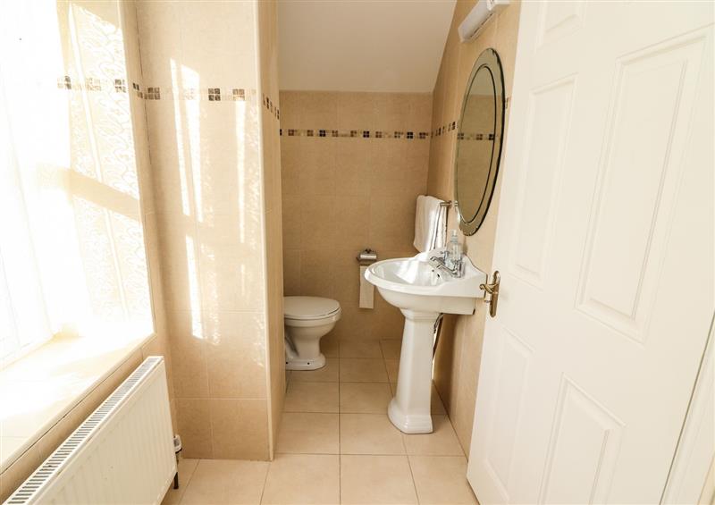 The bathroom at Tubrid Cottage, Kenmare
