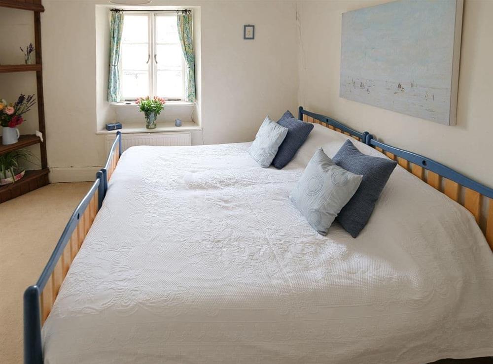 Twin bedroom (photo 2) at Tubs Cottage in Kingsteignton, near Newton Abbot, Devon