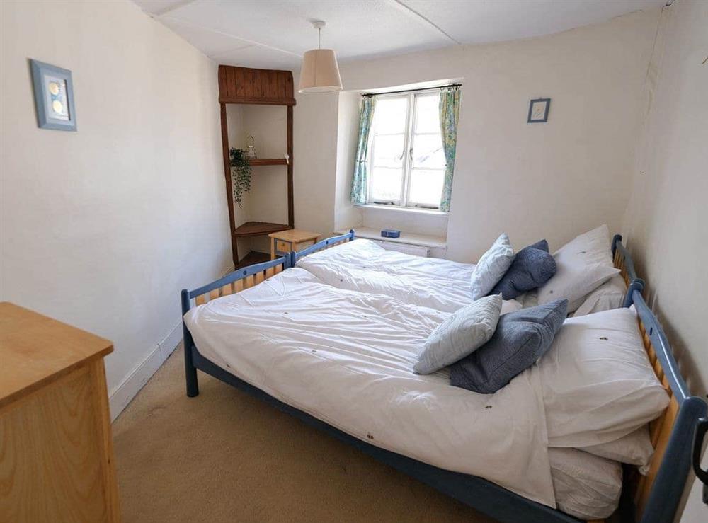 Twin bedroom at Tubs Cottage in Kingsteignton, near Newton Abbot, Devon