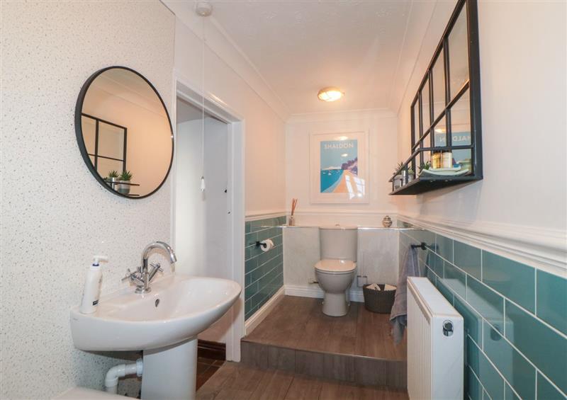 This is the bathroom at Tubs Cottage, Kingsteignton