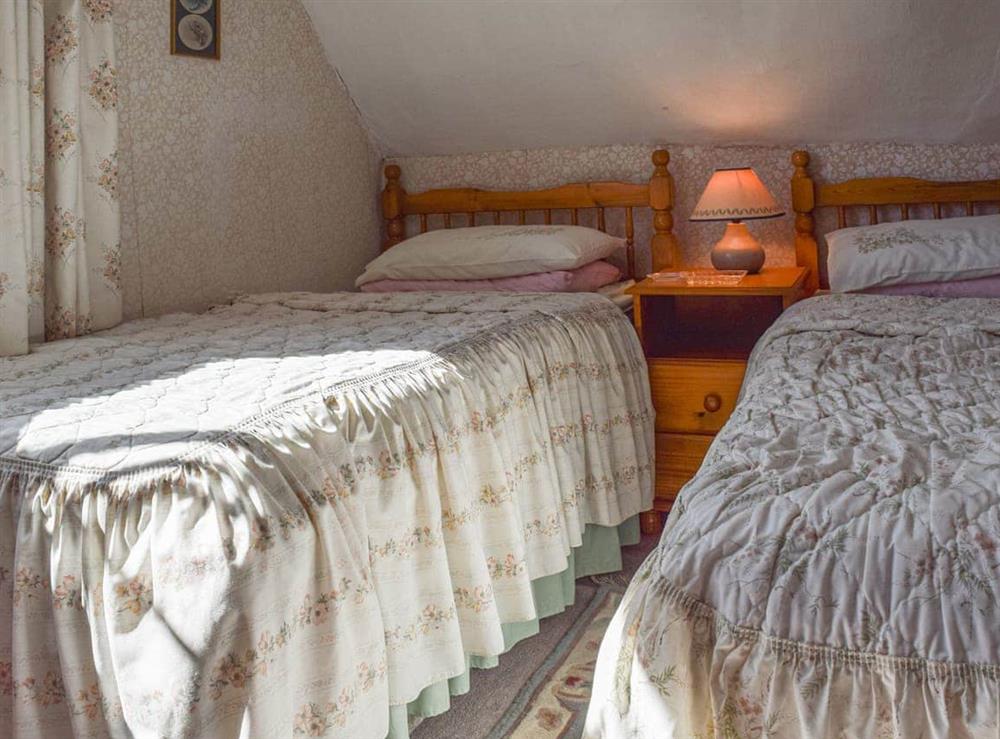 Bedroom (photo 2) at Tudor Cottage in Barton, Warwickshire