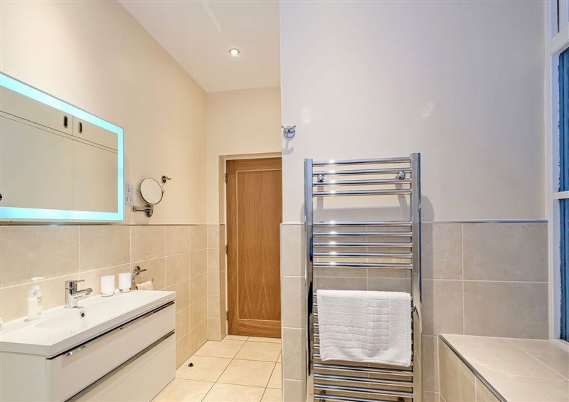 Bathroom at Tullich Apartment, Ballater