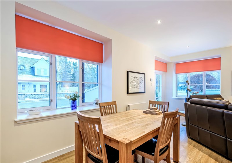The dining area at Tullich Apartment, Ballater