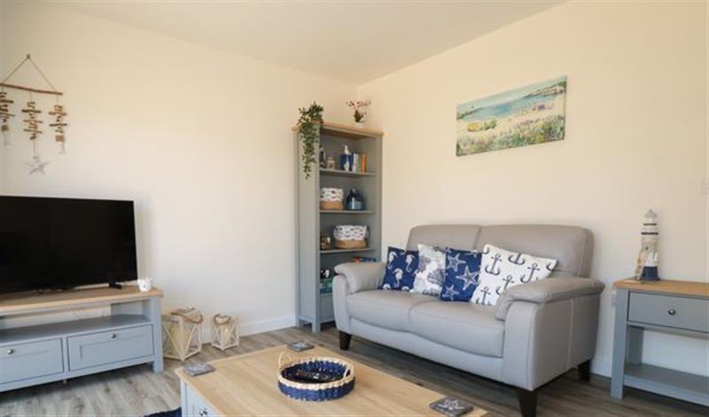 The living room at Turtle Cove, St Mawgan