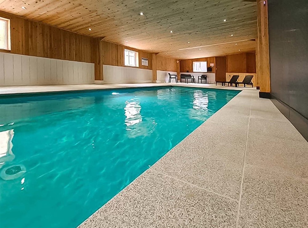 Swimming pool at Twitchill Farm Cottage in Hope, Derbyshire