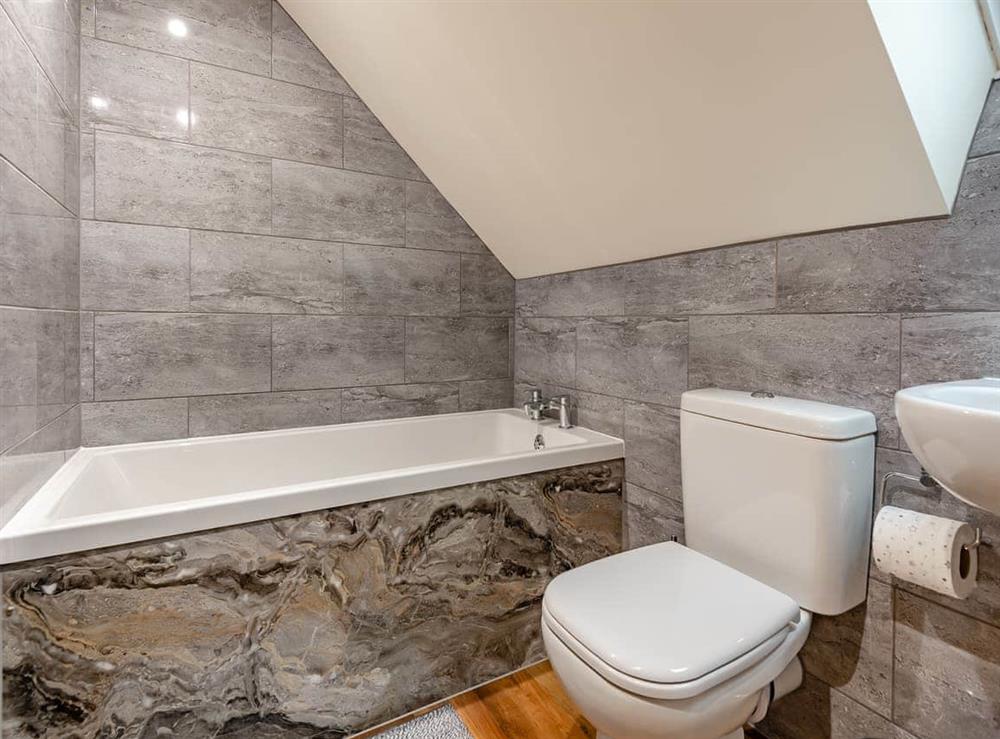 Bathroom at Two Chainbridge Barns in Skegness, Lincolnshire