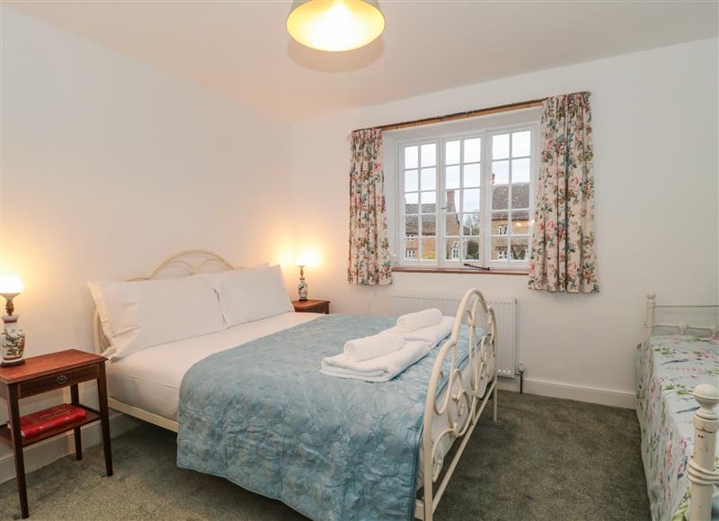 This is a bedroom (photo 3) at Two Towers Cottage, Montacute
