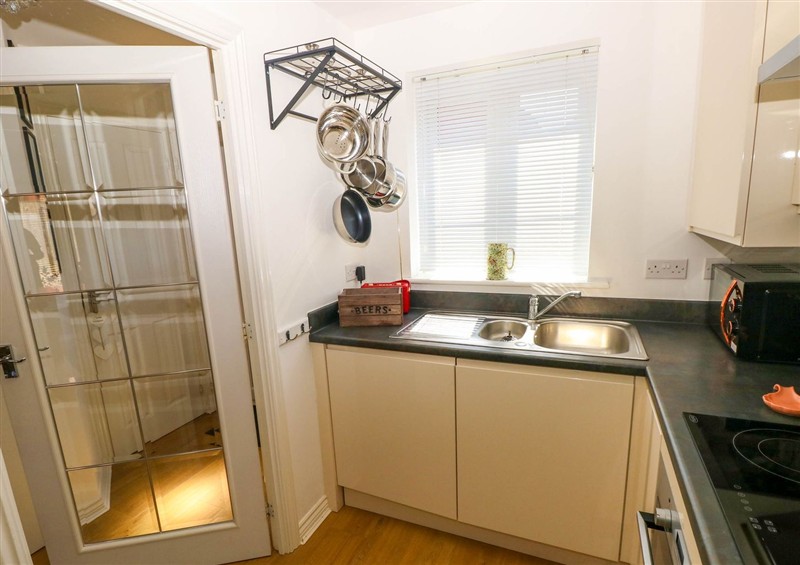 Kitchen (photo 2) at Ty Bach Twt, Llanelli
