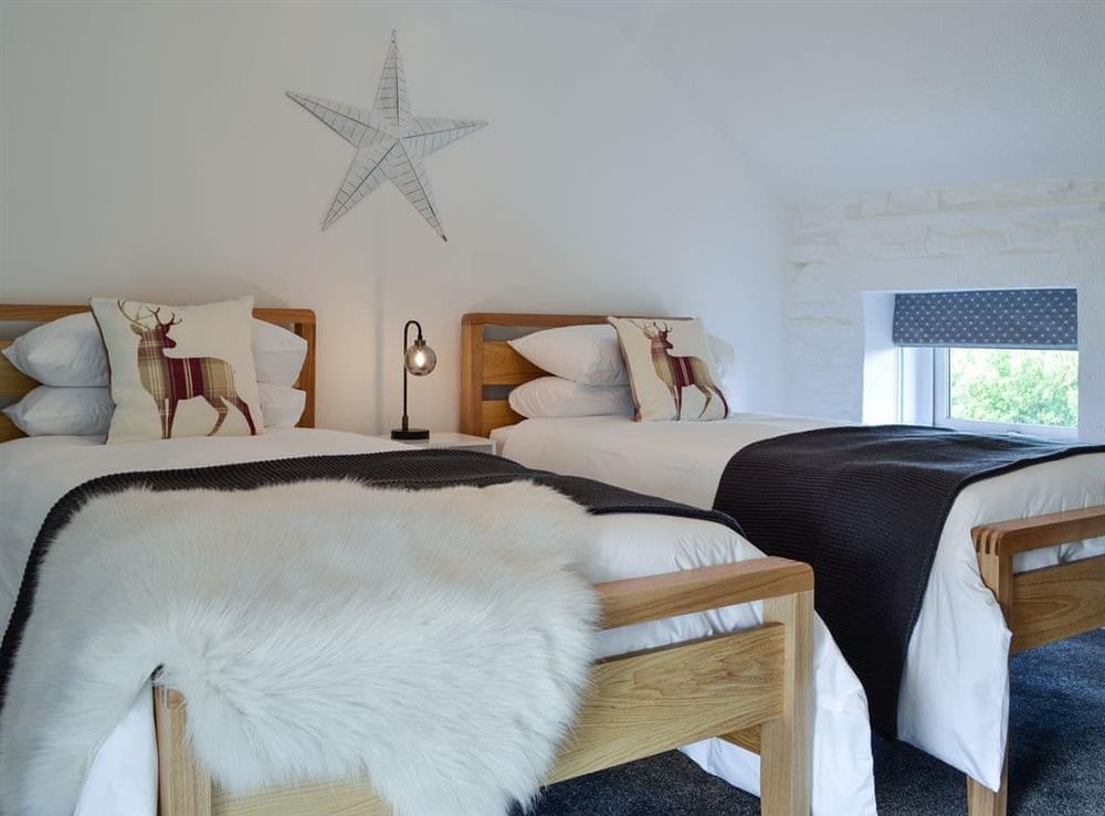 Delightful twin bedroom at Ty Canol in Llansaint, near Kidwelly, Carmarthenshire, Dyfed