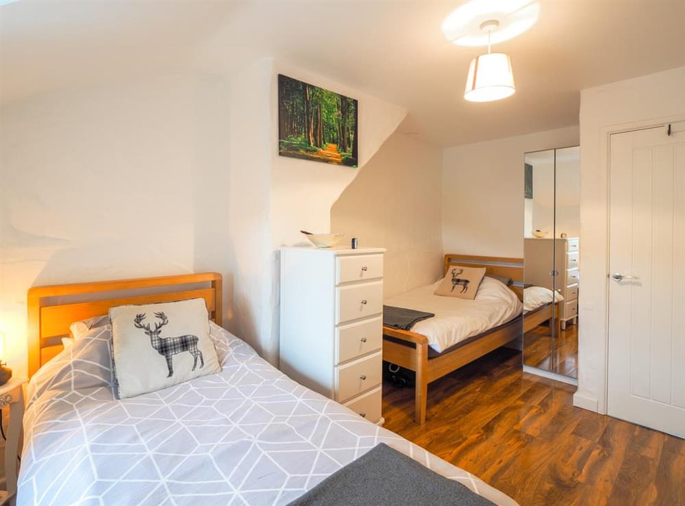 Twin bedroom at Ty Canol in Rhoshill, Dyfed