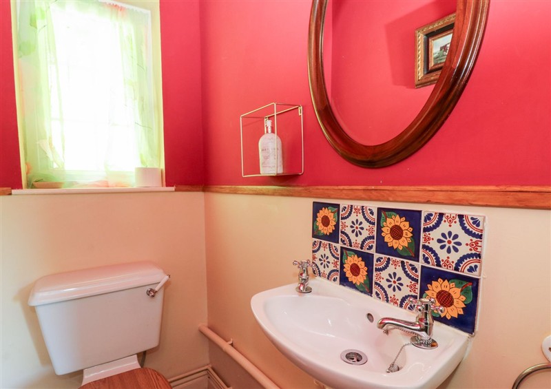 Bathroom at Ty Caredig, Godrergraig near Pontardawe