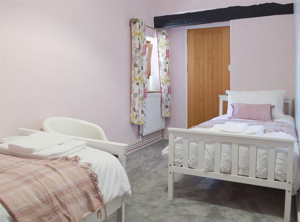 Twin bedroom (photo 4) at Ty Celyn Farmhouse in Ponthenri, near Llanelli, Dyfed