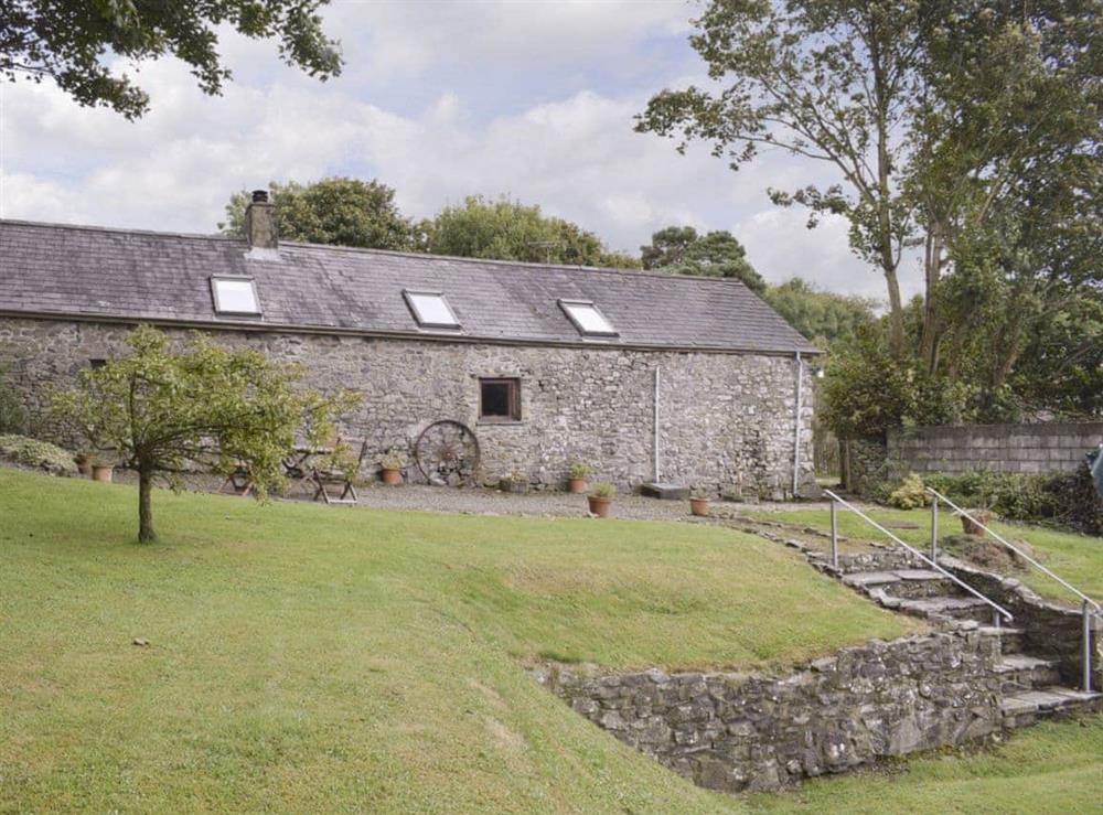 Attractive cottage with split level rear garden at Ty Christian in Caerwedros, Nr New Quay, Ceredigion., Dyfed