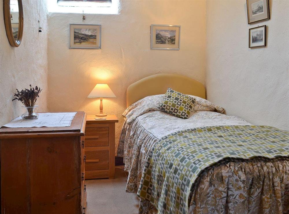 Cosy single bedroom at Ty Christian in Caerwedros, Nr New Quay, Ceredigion., Dyfed