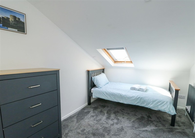 One of the 5 bedrooms (photo 3) at Ty Copr, Amlwch