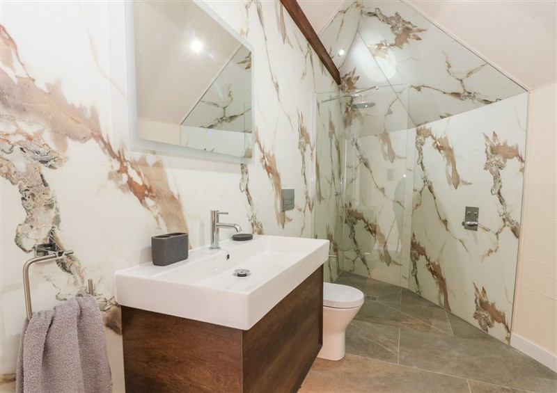 This is the bathroom at Ty Crwn - The Roundhouse, Near Lampeter