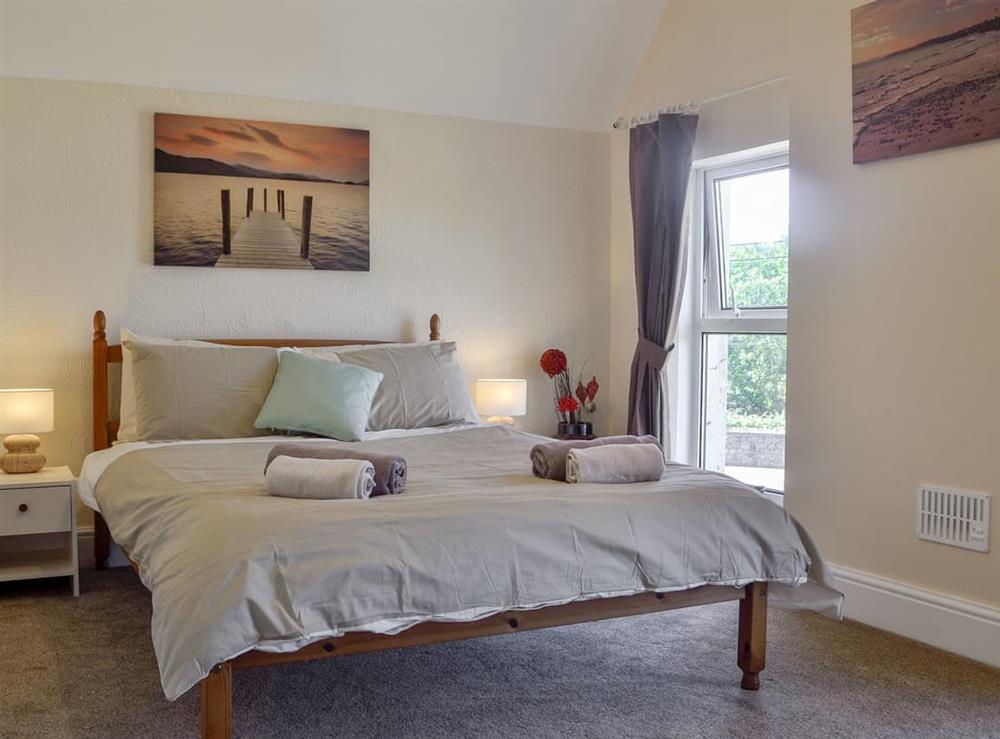 Well presented double bedroom at Ty Draw in Garnant, near Ammanford, Carmarthenshire, Dyfed