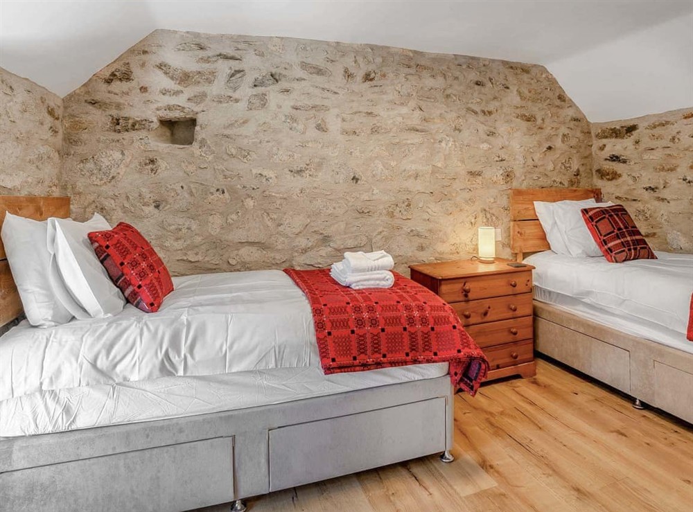 Twin bedroom at Ty Gladys in St. Davids, Dyfed