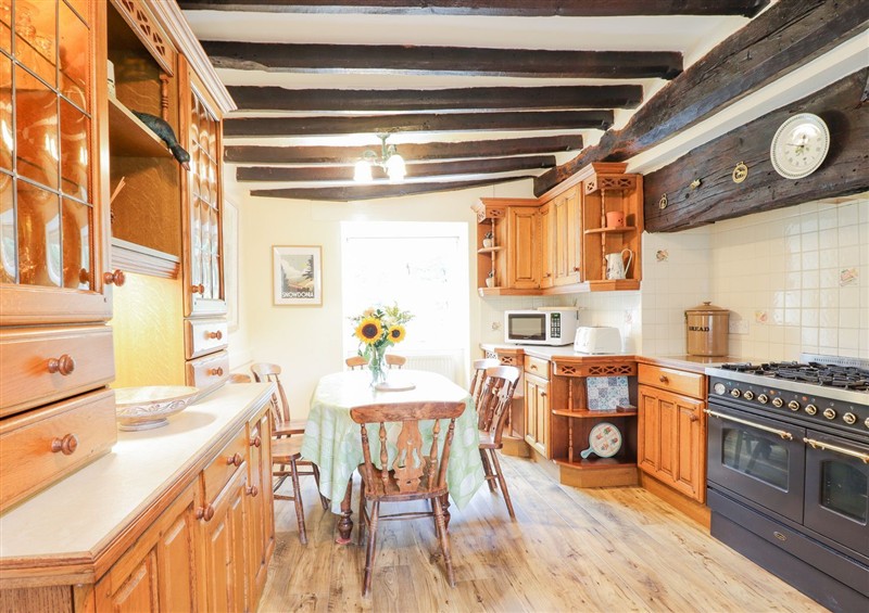 The kitchen at Ty Glan Yr Afon, Bontddu near Dolgellau