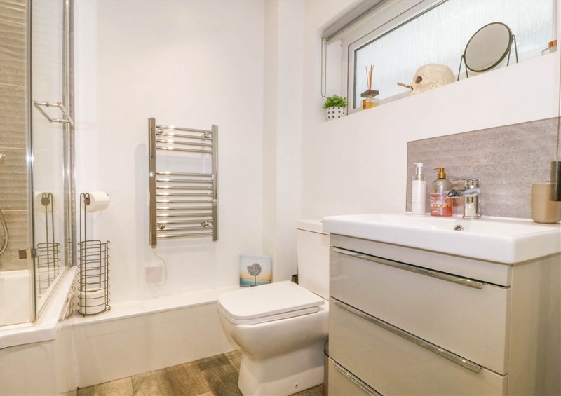Bathroom (photo 2) at Ty Golau, Llanbedrog
