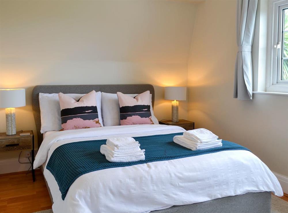 Welcoming double bedroom at Ty Gwyn in Cei Bach, near New Quay, Cardigan, Dyfed