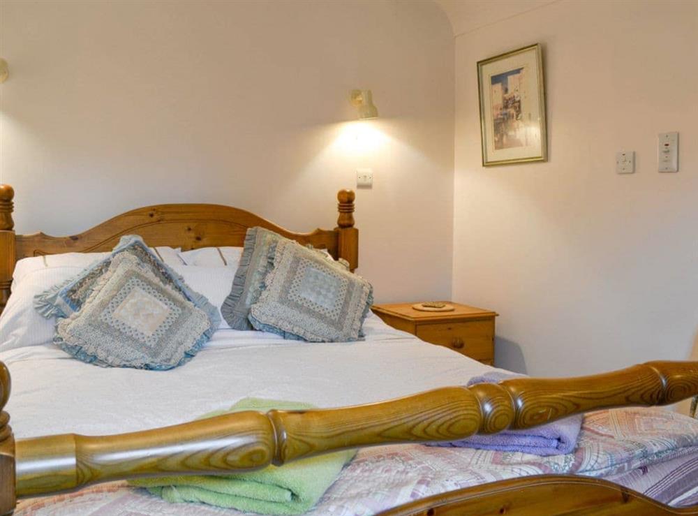 Comfortable double bedroom at Ty Gwyn in Llanbedrgoch, Anglesey., Gwynedd