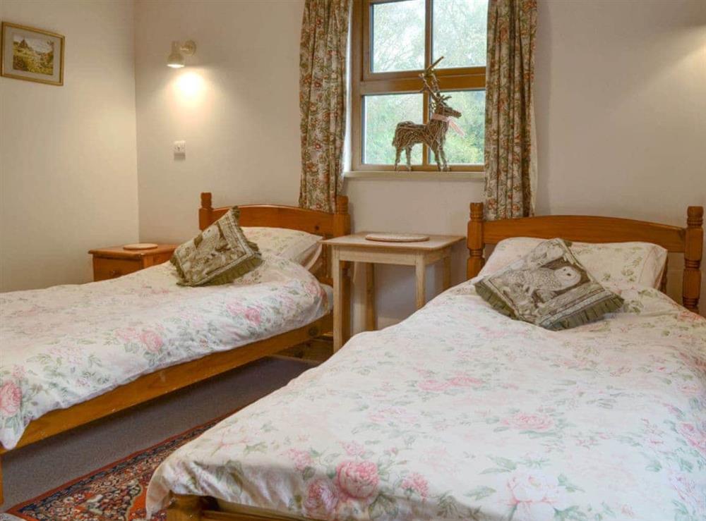 Cosy tiwn bedroom at Ty Gwyn in Llanbedrgoch, Anglesey., Gwynedd