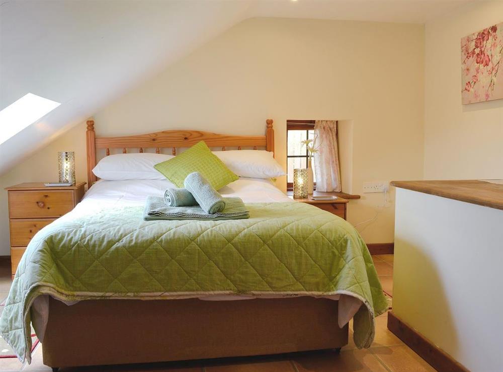 Relaxing double bedroom at Ty Hir in Arthog, Fairbourne, Gwynedd