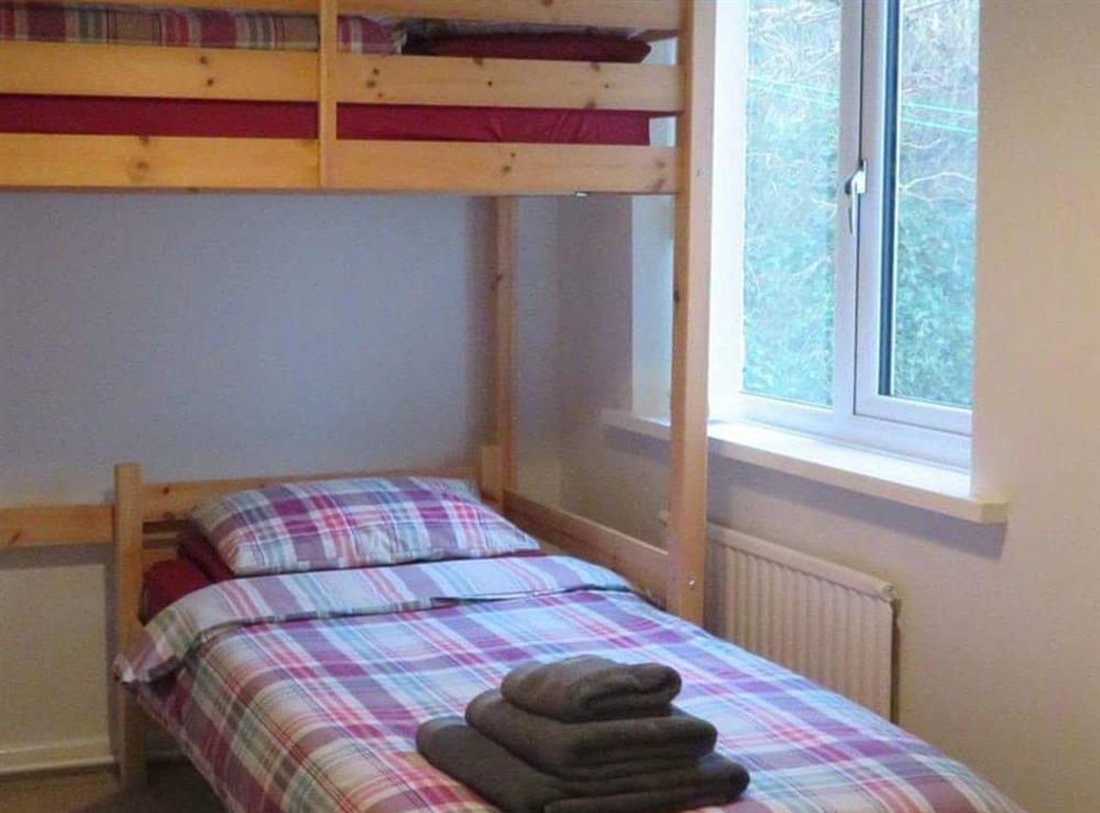 Bunk bedroom at Ty Howton in Craig-Cefn-Parc, near Clydach, West Glamorgan