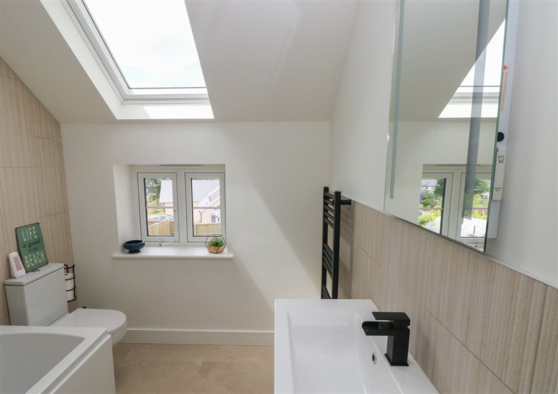 Bathroom (photo 3) at Ty Landsker, Houghton near Neyland